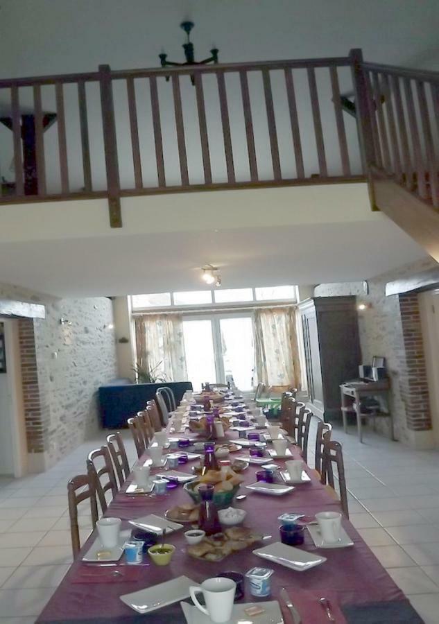 Logis De Chezelles Bed & Breakfast Sidiailles Екстериор снимка